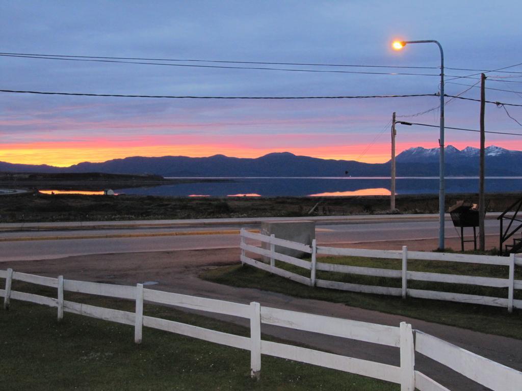 Cerro Krund Bed & Breakfast Ushuaia Bagian luar foto